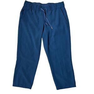 Lululemon women’s  on the fly midrise crop navy 10 lw6avms